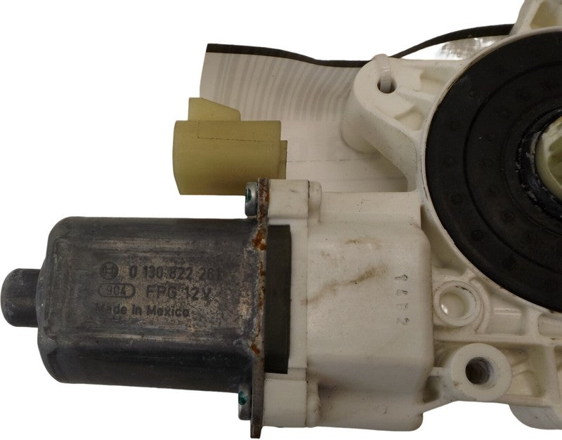 19180071 2006-2011 Chevrolet Impala Passenger Rear RR Window Motor Used OEM 0130822261