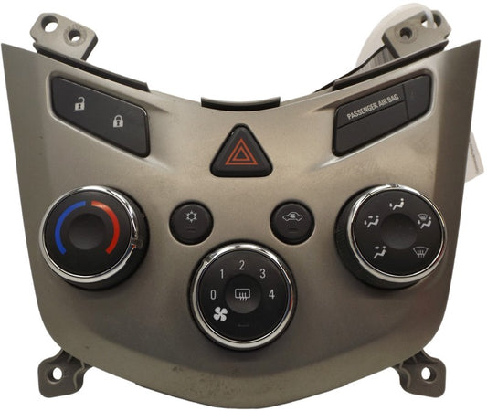 95332701 2012-2017 Chevrolet Sonic Temperature Control Panel 95104394 W/O Heated Seats