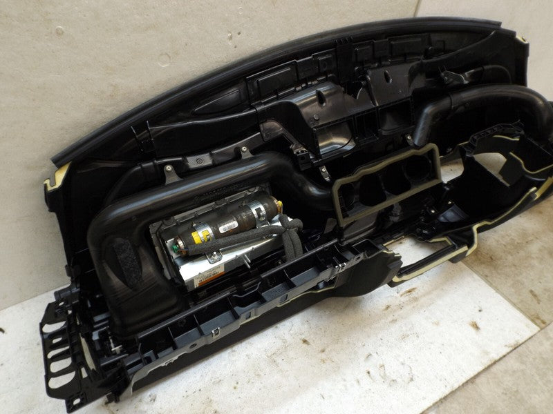 39891814 2010-2016 Volvo XC70 Dashboard Panel Assembly Used OEM 39891814