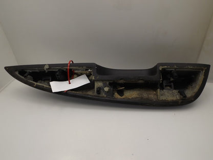 15188941 15079870 2005-2007 Chevrolet Trailblazer Rear Left (Driver) Door Armrest