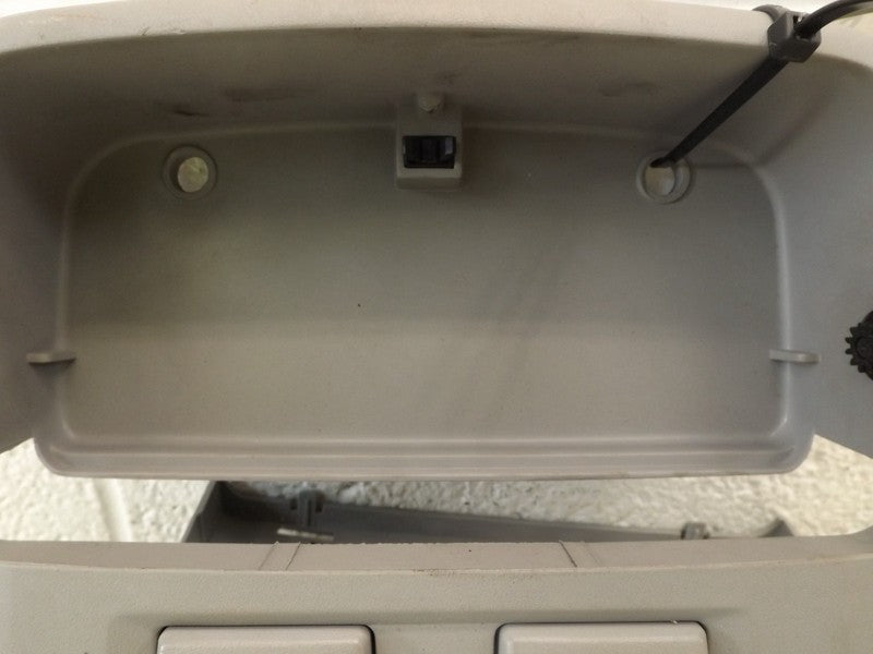 92830390 2001-2006 Hyundai Santa Fe Overhead Console Used 92830390 OEM WO/ Sunroof