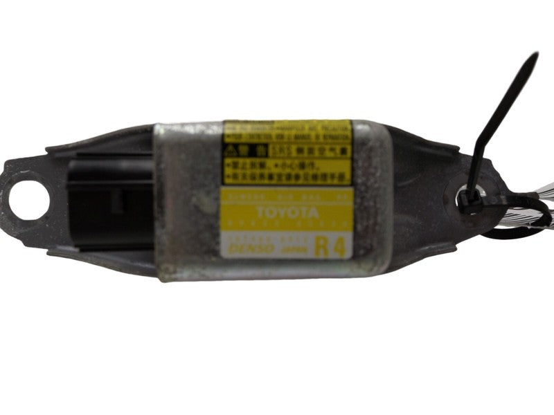 89833-47030 2004-2009 Toyota Prius SRS Sensor Module Used OEM 89833-47030