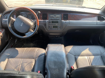 6W1Z5464417CB 2004-2011 Lincoln Towncar Front Right Seat Assembly Leather, Electric, w/o mem 