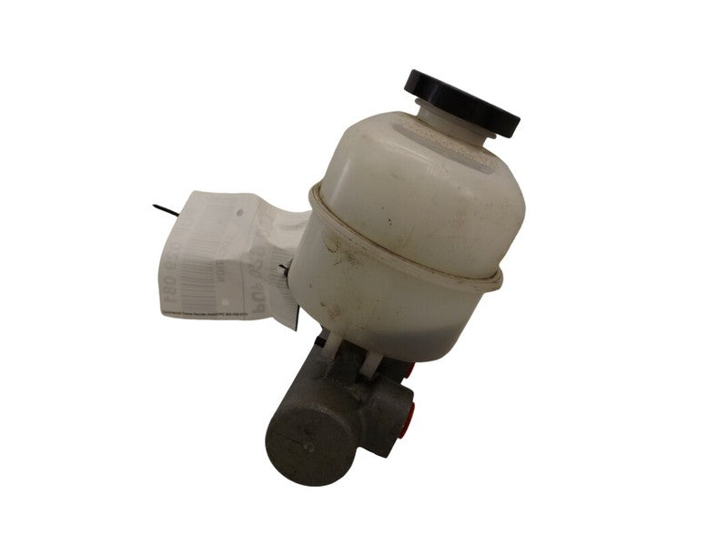 25828524 1998-2005 Oldsmobile Bravada Brake Master Cylinder W/ Reservoir Used OEM 2582852