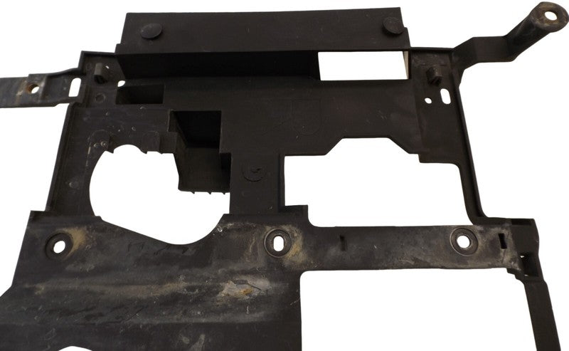 15751697 1999-2006 Chevrolet Silverado 1500 Passenger FR Headlight Bracket Used OEM