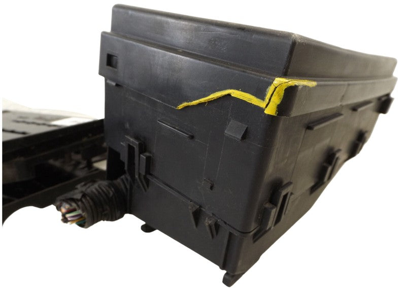 AV6T14A067AC 2012-2014 Ford Focus Fuse Relay Box Used AV6T14A067AC OEM
