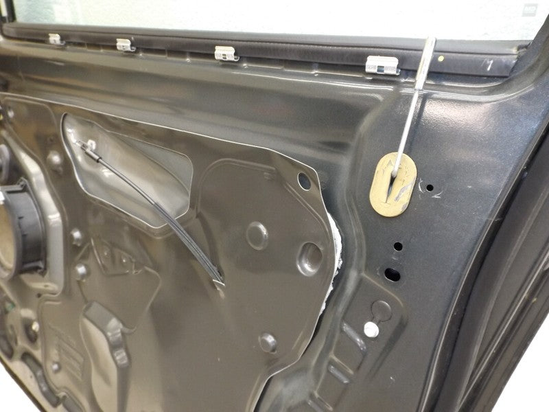 23376625 2010-2017 Chevrolet Equinox Passenger FR Exterior Door Assembly Used OEM
