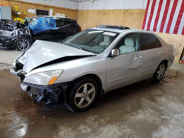83500SDAA12057 2002-2008 Honda Accord Front Right Interior Door Panel Used 83500SDAA02ZA