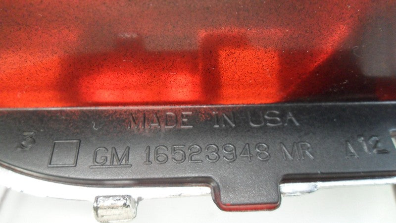 16514524 2001-2003 Buick Park Avenue Center High Mount Stop Light Used 16514524 OEM