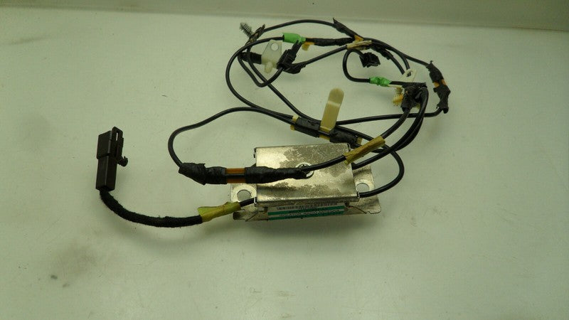 6W1T18K891AA 2010 Lincoln Town Car Radio Antenna 6W1T18K891AA 