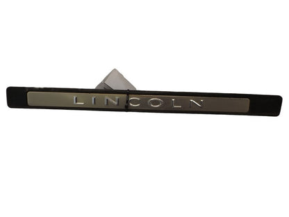 3W135413245BDW 2008 Lincoln Town Car Passenger RL Door Sill Plate Used 3W1Z5413228BAB OEM