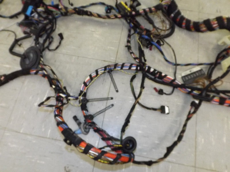 69423281 2002-2006 BMW 325xi Wagon Body Wiring Harness Used OEM 69423281