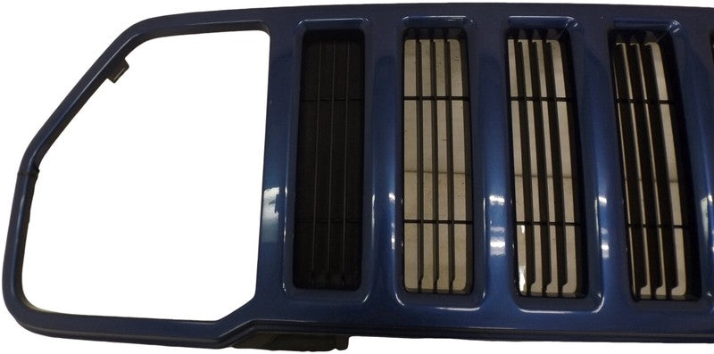 55157218AC 2008-2012 Jeep Liberty Front Grille Assembly Used OEM 5KH10TRMAB