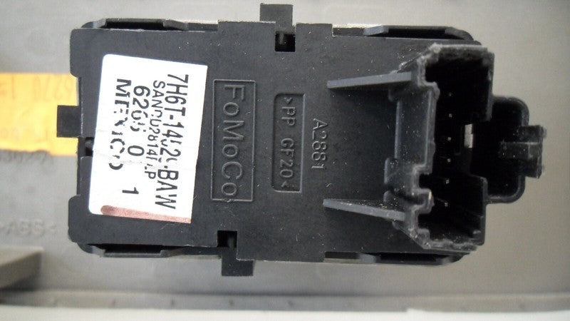 7A137814B362A 2007-10 Lincoln MKX Front Right Passenger Window Switch Used 7A137814B362A OEM