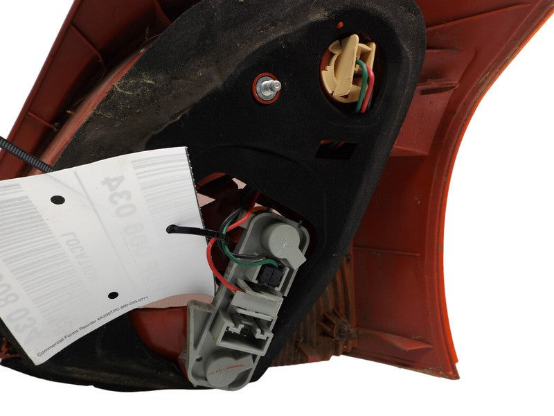 8155152520 2007-2011 Toyota Yaris Driver Rear RL Tail Light Assembly Used OEM 8155152520 