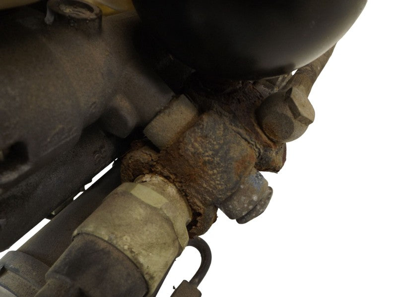 25533694 1986-1988 Oldsmobile 98 Brake Master Cylinder 3.8L Used 25533694 OEM