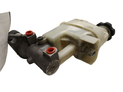 19209272 2005-2010 Pontiac G6 Brake Master Cylinder W/ Reservoir Used OEM 19209272