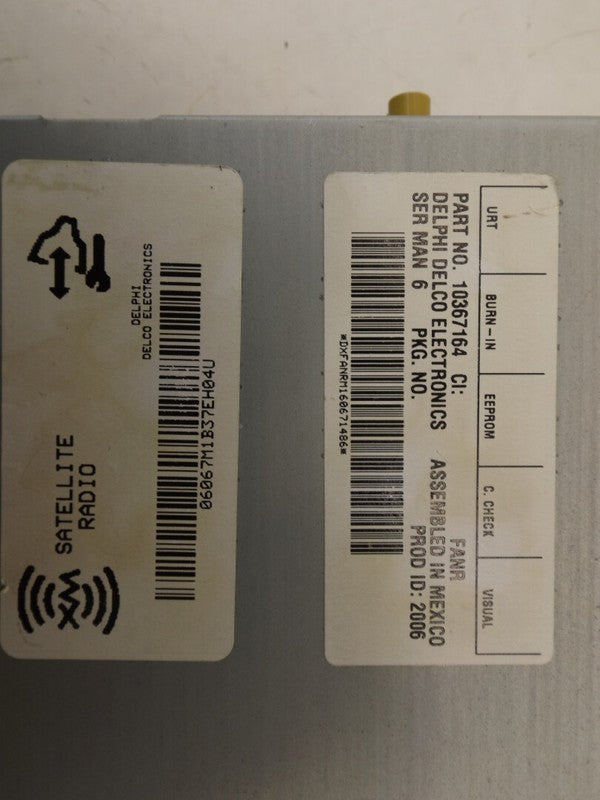 25766240 2004-2009 Cadillac SRX Radio Antenna Module W/ Bracket Used OEM 10367164