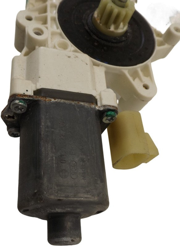 19180071 2006-2011 Chevrolet Impala Driver Rear Left Window Motor Used OEM 0130822260