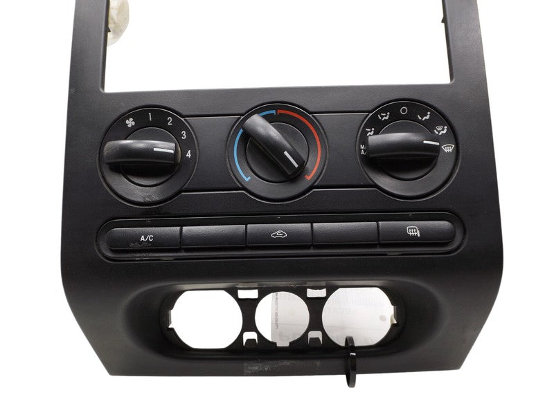 4L3Z1504302AAA 2004-2008 Ford F-150 XLT Radio / Climate Control Bezel Used OEM 4L302BL3JA6
