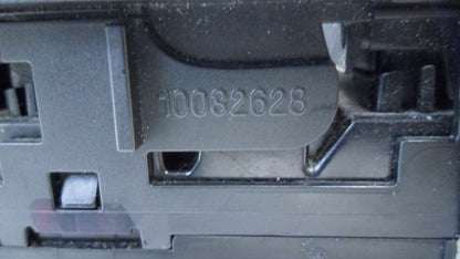 68620468AA 2012-2015 Chrysler Town &amp; Country FL Door Window Switch Used 68620468AA OEM