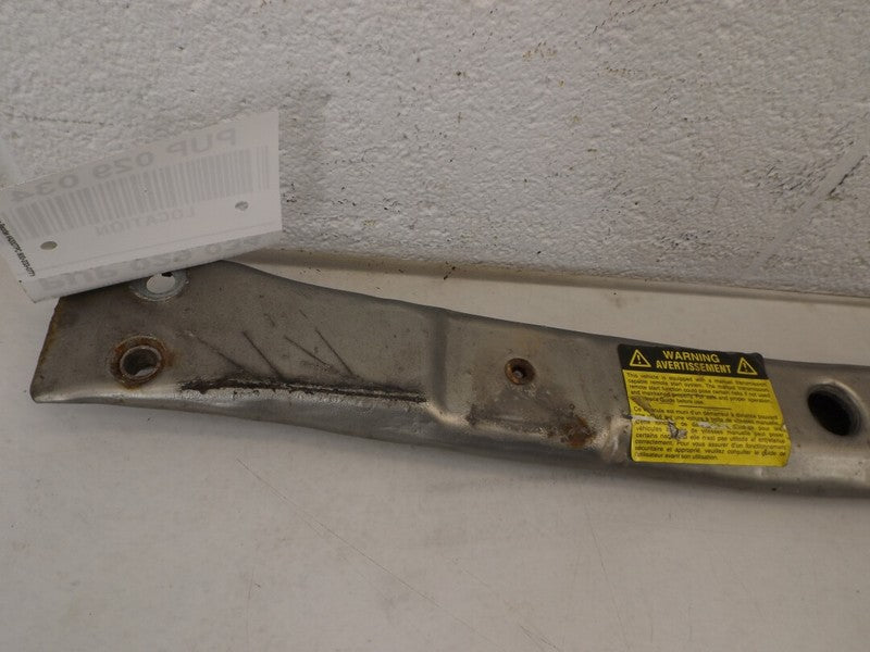 15176209 2002-2009 Oldsmobile Bravada Radiator Support Tie Bar Used OEM 15176209