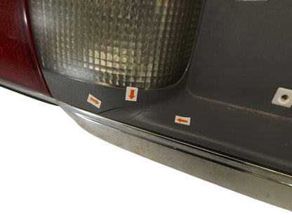 16525084 2000-2005 Buick Lesabre Rear Center Tail Light License Plate Assembly Used OEM