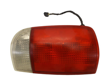 19179358 1998-2005 Chevrolet Blazer Driver Rear RL Tail Light Used OEM 16518499B