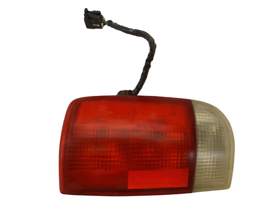 19179358 1998-2005 Chevrolet Blazer Passenger Rear RR Tail Light Used OEM 16518500A