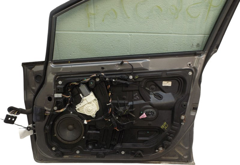 D2BZ5420124B 2011-2019 Ford Fiesta Passenger FR Exterior Door Assembly Used OEM D2BZ5420124B