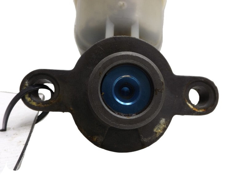 379327 1998-2005 Chevrolet Blazer Brake Master Cylinder W/ Reservoir Used OEM 379327