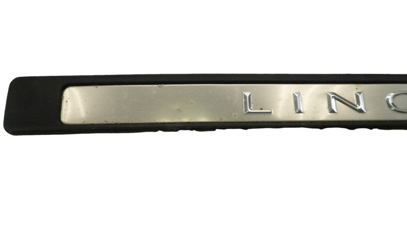 7W1J5413200AAW 2003-2011 Lincoln Town Car Passenger FR Door Sill Plate Used 3W1Z5413208AAB OEM