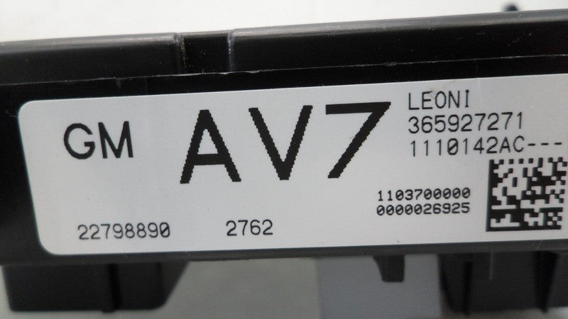 22798890 2013-2014 Buick Verano Fuse Box Used 22798890 OEM
