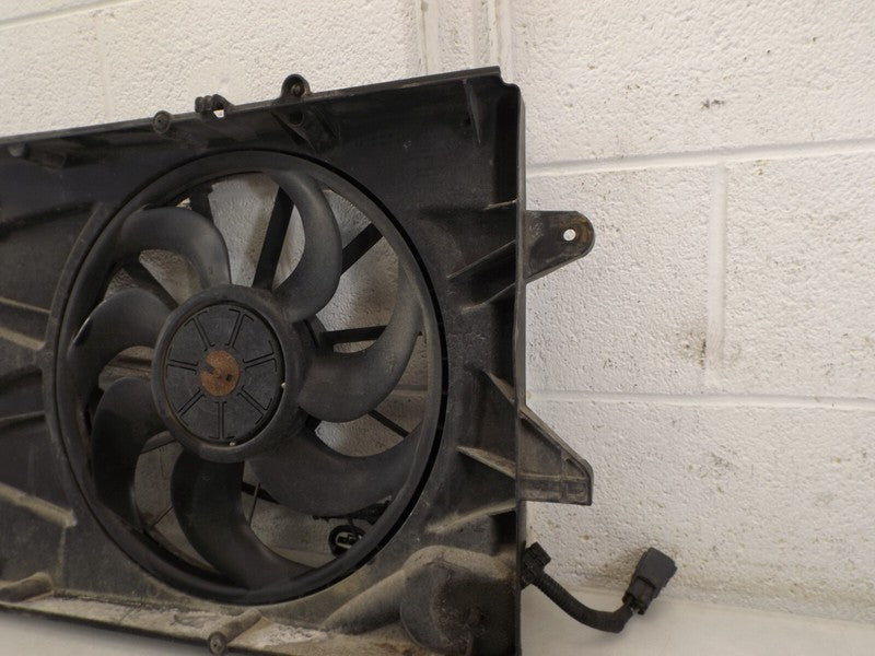 84145767 2010-2017 Chevrolet Equinox Engine Cooling Fan Assembly Used OEM 20831428
