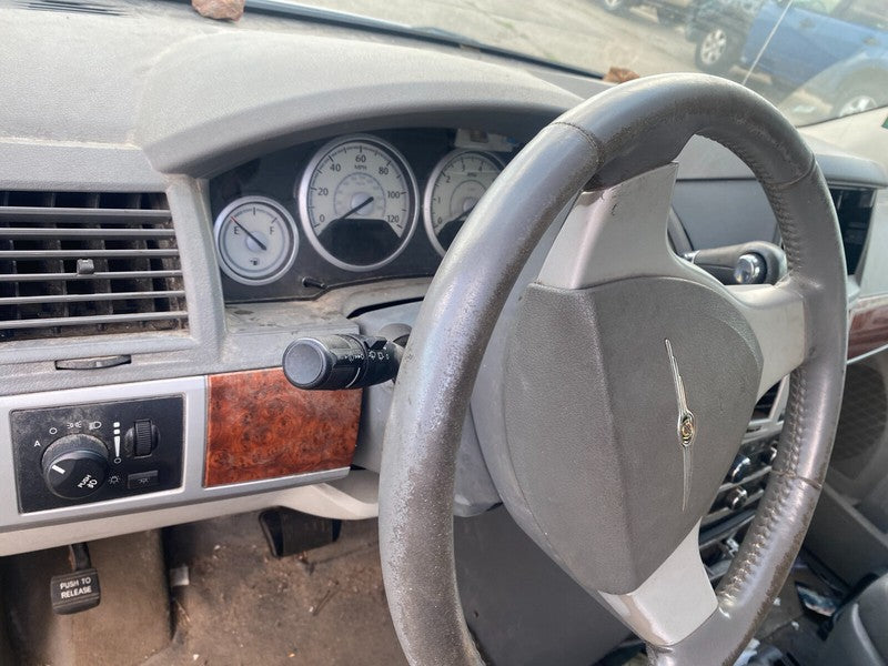 3015588D 2008-2010 Chrysler Town &amp; Country FR Power Window Motor Used 68030660AA OEM