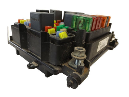 12193645-09 1999-2006 GMC Yukon XL 1500 Fuse Box Used 12193645-09 OEM