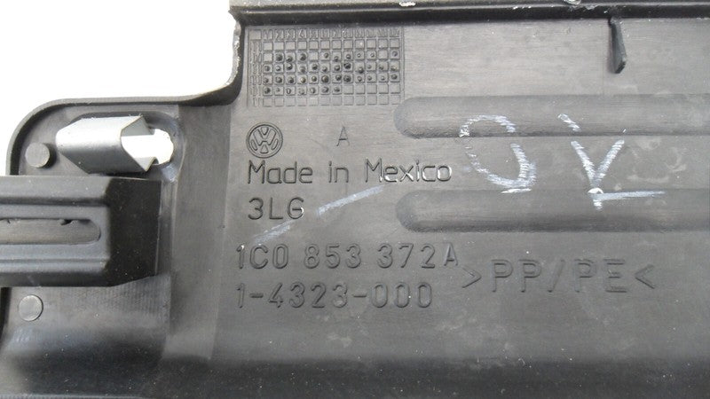 1C0853372A 2000-2001 Volkswagen Beetle FL FR Door Sill Plate Used 1C0853372A OEM