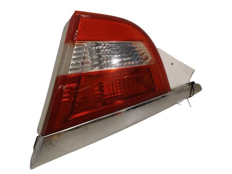 22985776 2012-2017 Buick Verano Right Rear Back Up Light Assembly Used 22985776 OEM