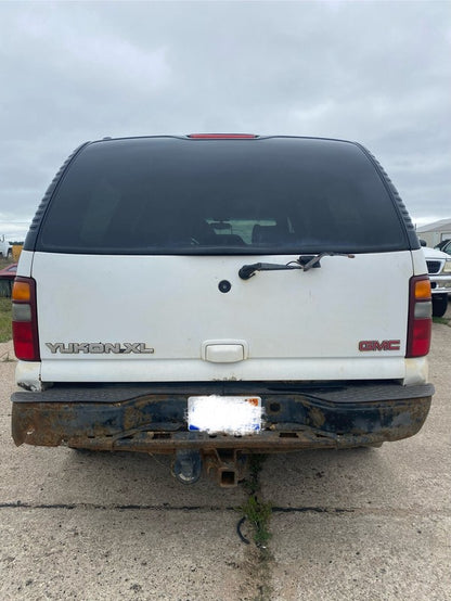 15151000 1999-2006 GMC Yukon FR Parking / Side Marker Light Assembly Used 15199554 OEM