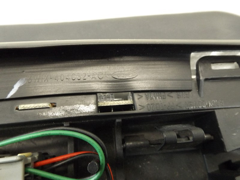 3W1X13A613AB 2003-2011 Lincoln Town Car Center High Mount Stop Light Used 5W1Z13A613BAC OEM