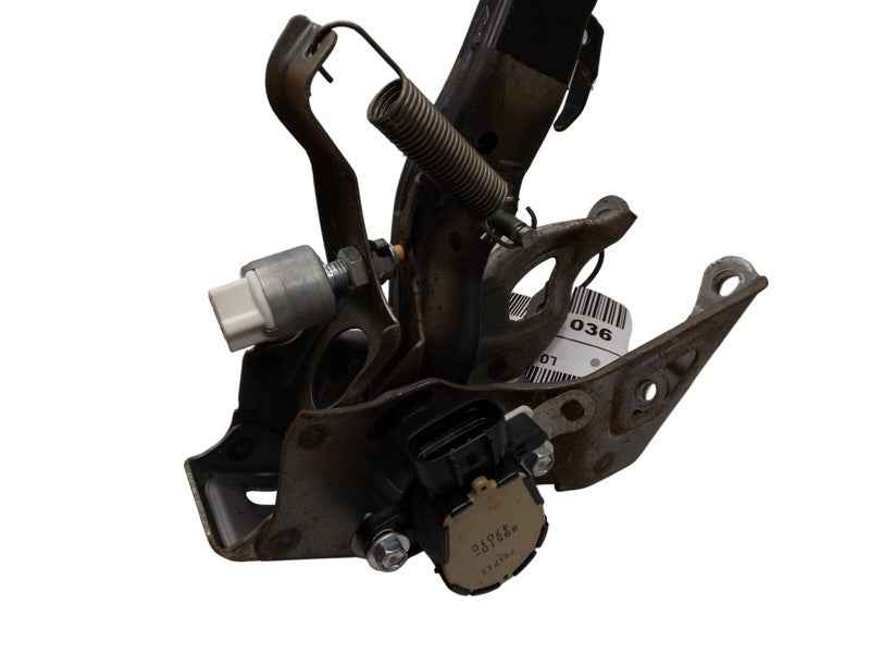 2004-2009 Toyota Prius Brake Pedal Assembly Used OEM
