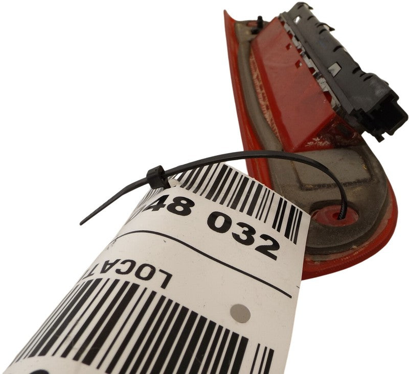2006-2010 Mercury Mountaineer Rear Center Third Brake Light Used OEM 8413AA4753