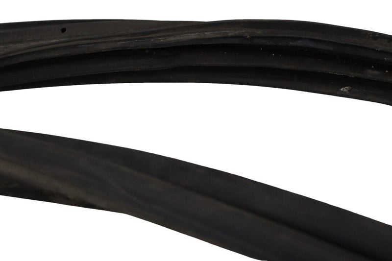 873211D000 2007-2012 Kia Rondo Rear Trunk Hatch Seal Used OEM 873211D000