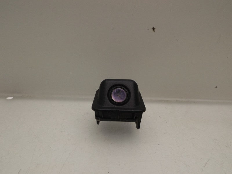 84192898 2013-2017 Buick Verano Rear Park Assist Camera Used 84192898 OEM