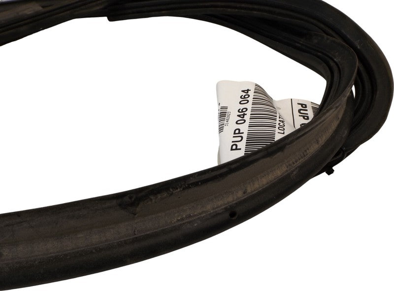 31402823 2010-2016 Volvo XC70 Rear Trunk Hatch Seal Used OEM 31402823