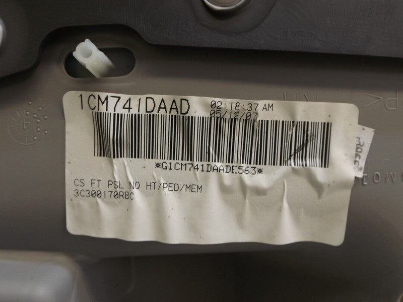 YP611DVAB 2004-2008 Chrysler Pacifica Passenger FR Interior Door Panel Used OEM 1CM741DAAD