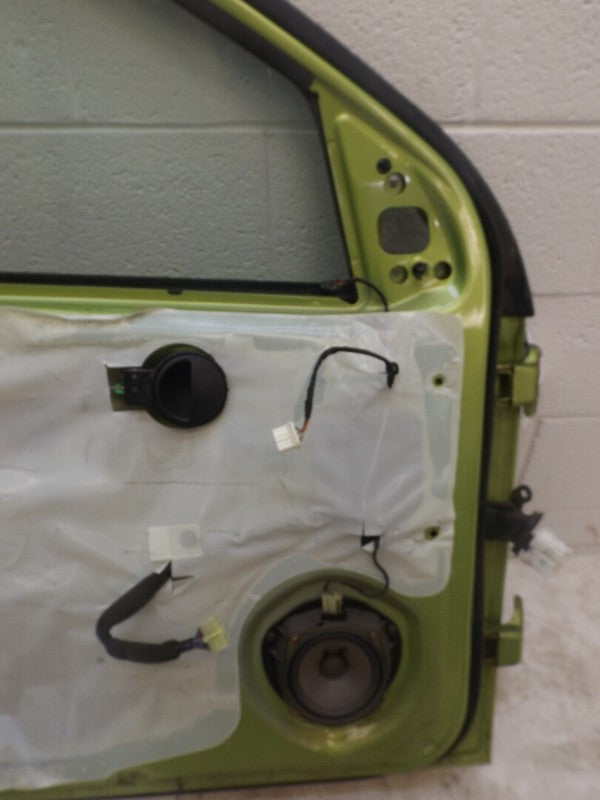 96897359 2004-2008 Chevrolet Aveo Driver FL Exterior Door Assembly Used OEM 96897359
