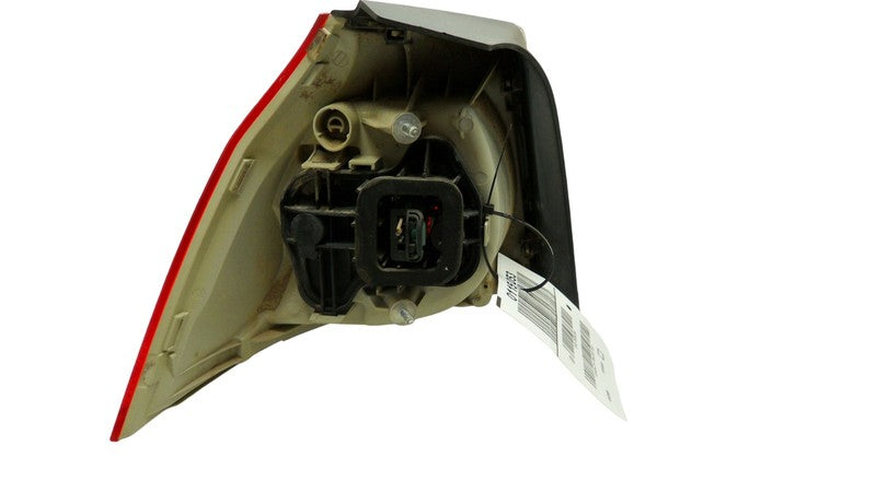 1K6945096AD 2006-2009 Volkswagen Rabbit RRO Tail Light Assembly Used 1K6945096AD OEM