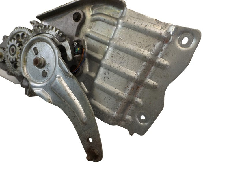 23142260 2004-2009 Cadillac SRX Rear Tailgate Lift Motor Used OEM 30009780