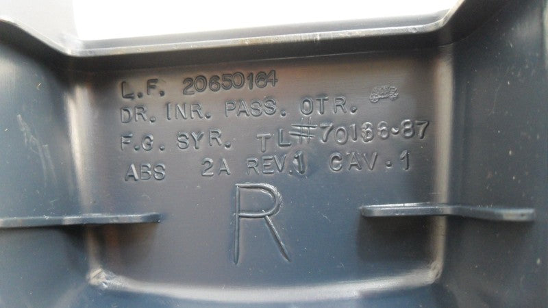 20650164 1986-1988 Oldsmobile 98 Passenger Front Right Seat Trim Panel Used 20650164 